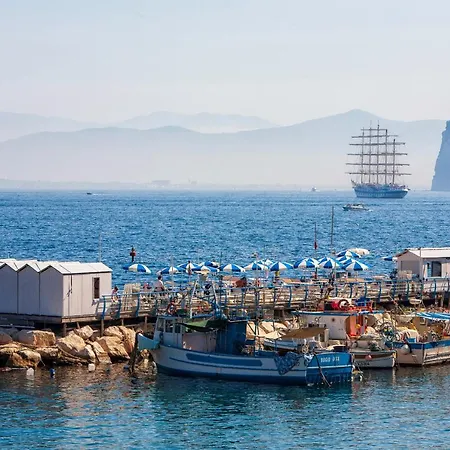 Estate4home - Leucosia 度假居 *