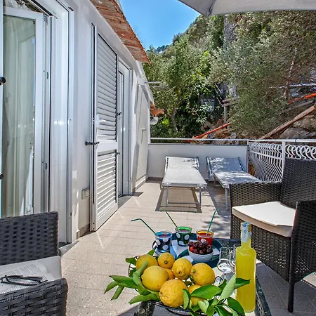 Estate4home - Leucosia Дом отдыха